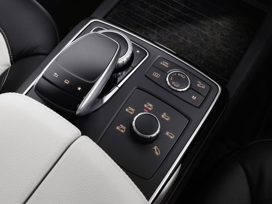  Mercedes-Benz GLE250d 4Matic 2015 года  (фото 23 из 34)